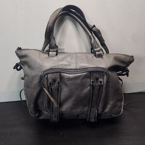 She +lo Showlder Gray Bag